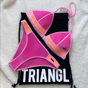 Triangl Twister Set (Top L-Large/Bottoms M-Medium)